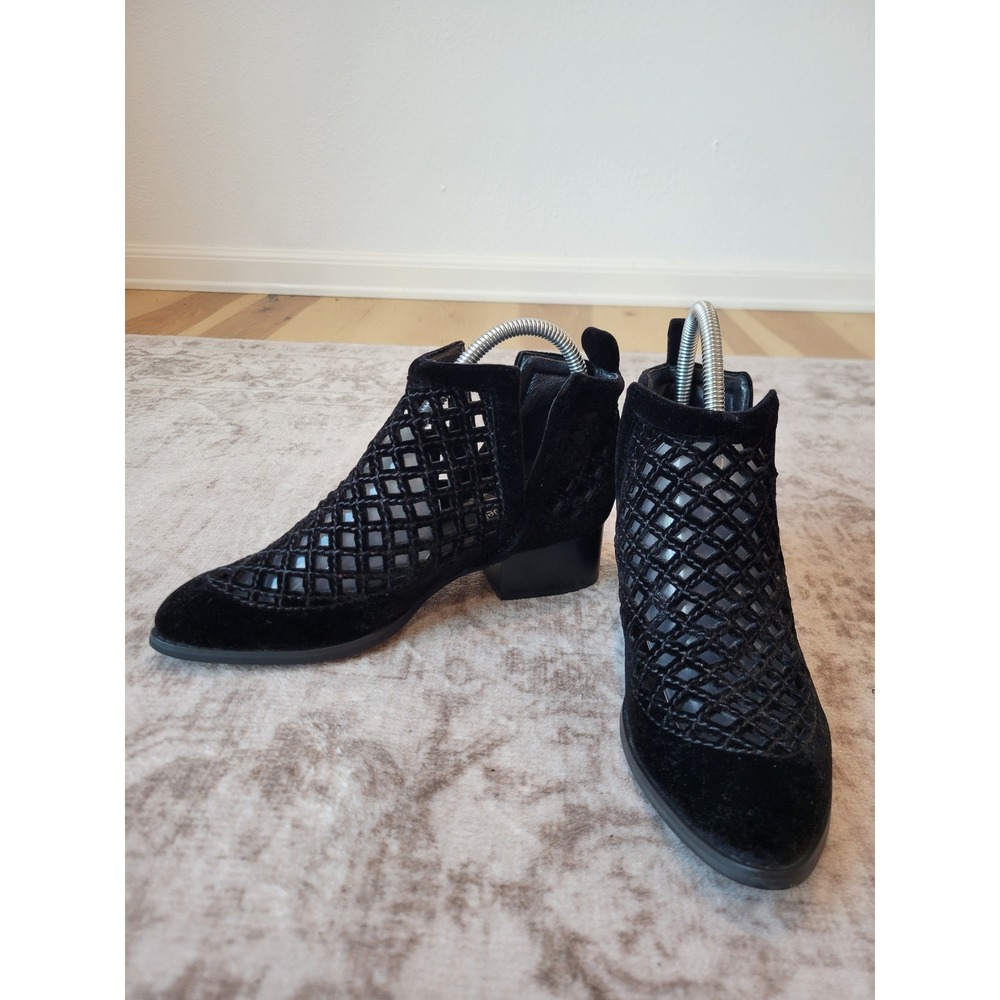 Jeffrey Campbell Taggert Booties Black Suede Lattice – Women's 6.5